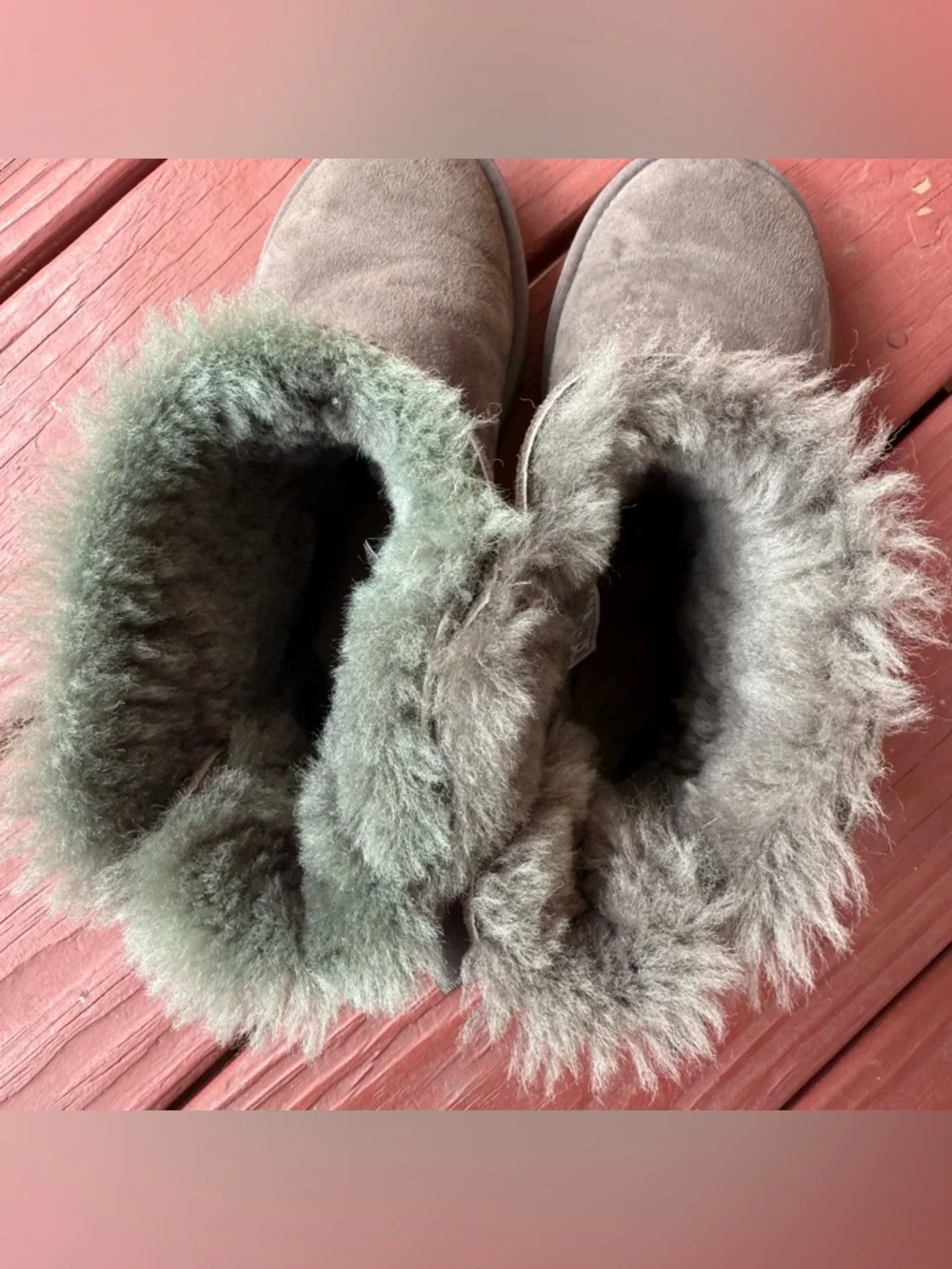 UGG classic short